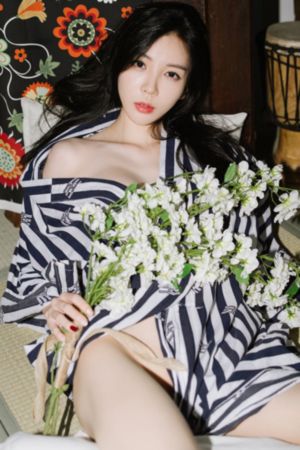 女大学生沙龙室在线观看_爱奇艺VIP神马影院手机在线