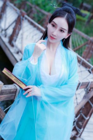 教皇的驱魔师_免费高清观看